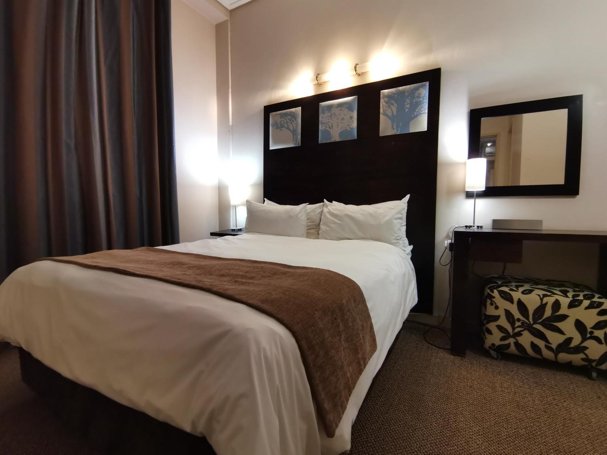 Mapungubwe Hotel Apartments Marshalltown Johannesburg Room photo